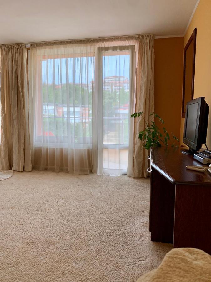 Hotel Elena Veliko Tărnovo Exteriör bild